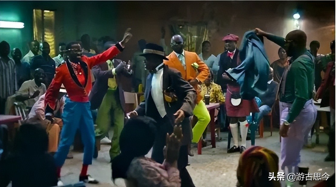 非洲贫民窟里的“上流绅士”:宁愿捡垃圾搬砖,也要全身名牌