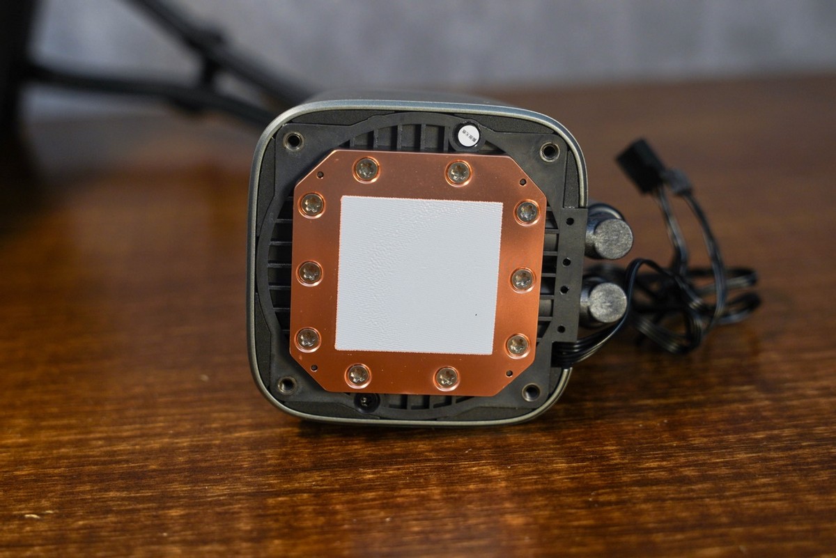 九州风神冰堡垒360青春版水冷测评,九州风神堡垒240rgbv2水冷散热器