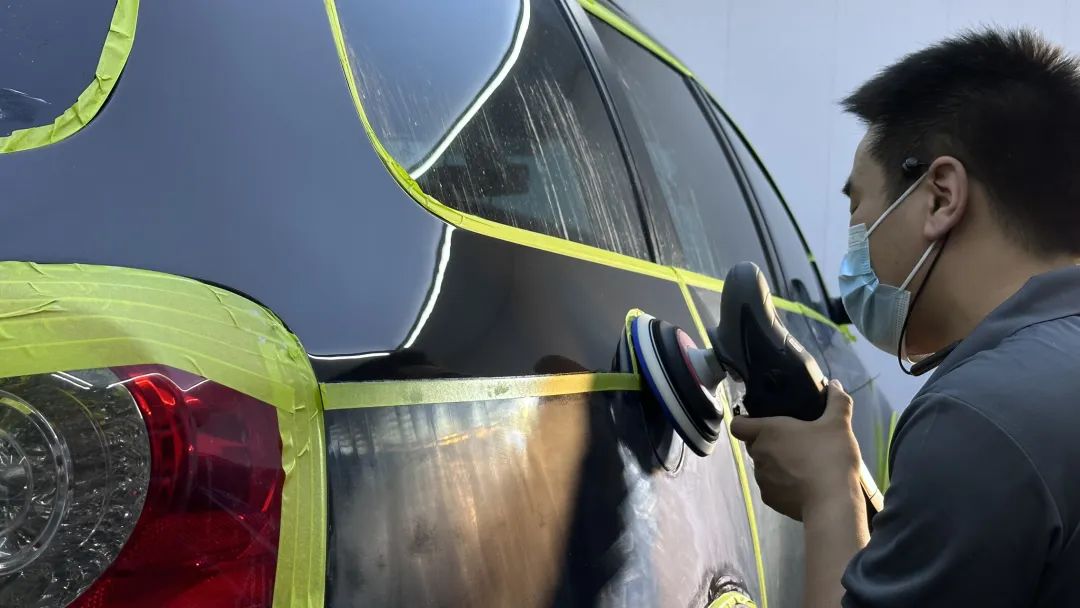 r36翻新改造全过程,大众r36这么老的车怎么还卖这么贵