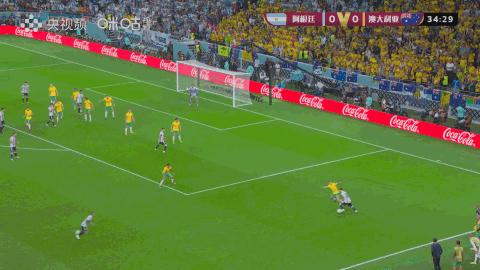 15岁夺冠一战成名,15岁意气风发