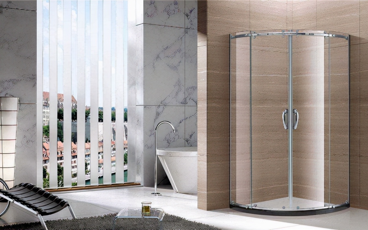 浴室玻璃什么情况下会破裂,卫浴钢化玻璃自爆会不会洒落