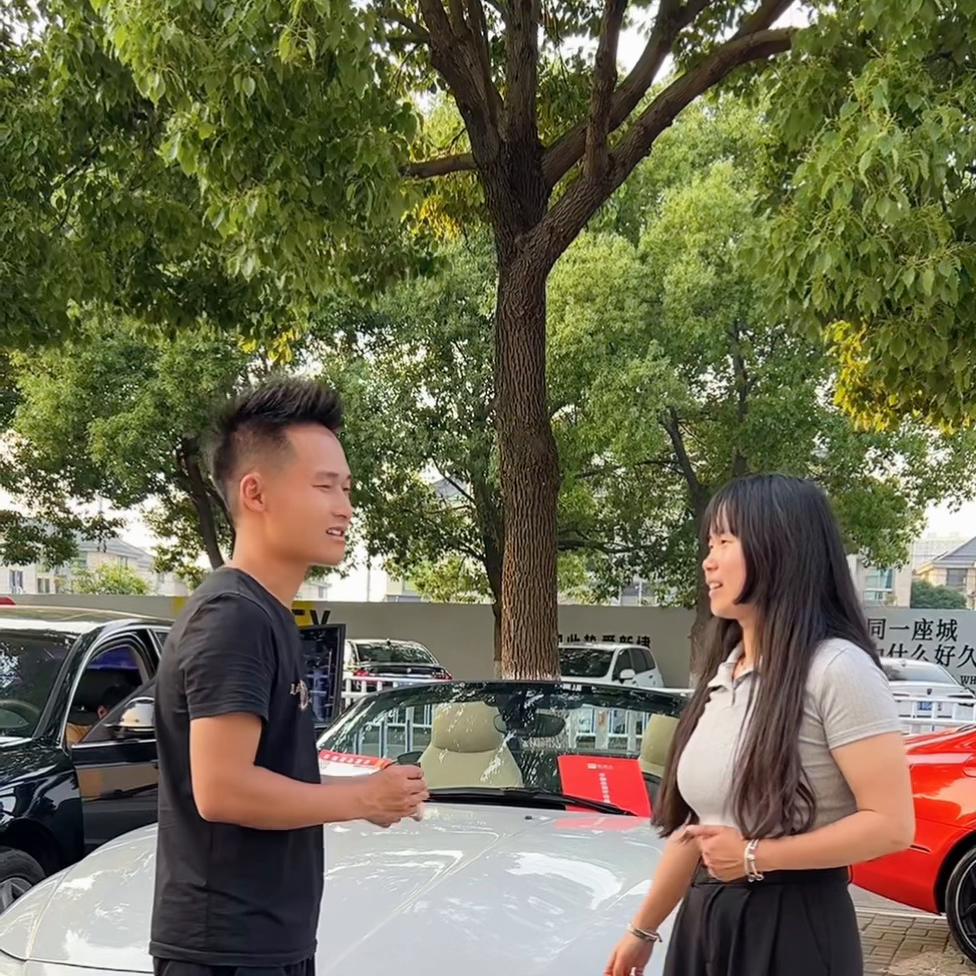 1000多万粉丝打假,宝马z4对比卡宴