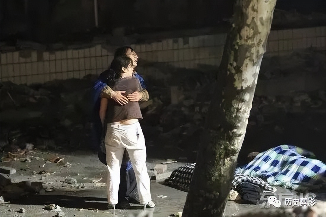 汶川地震15周年：100张照片，100个让人泪流满面的瞬间