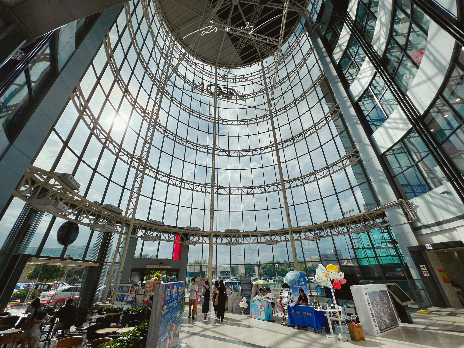 番禺广场地铁哪个出口有大型商场,广州番禺地铁直达的商场