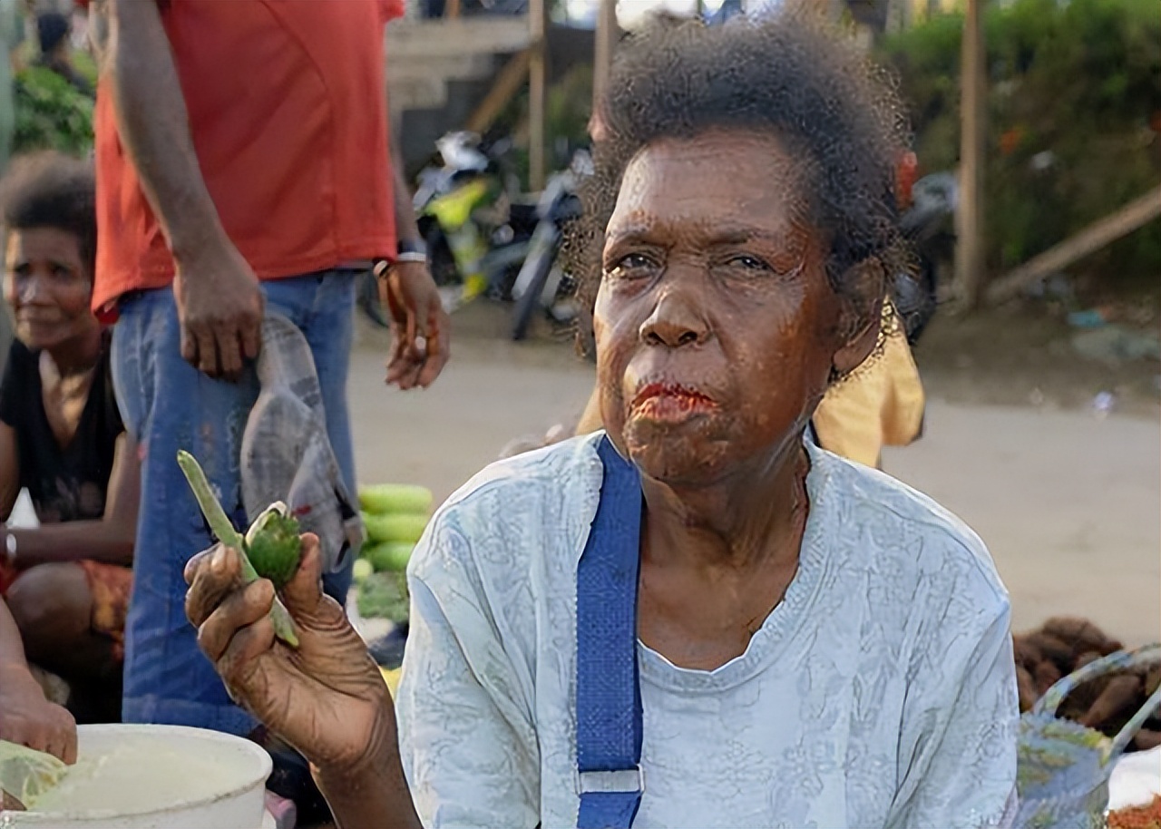 成瘾只是表象，36岁傅松患口腔癌离世，让我看到了槟榔产业的背后