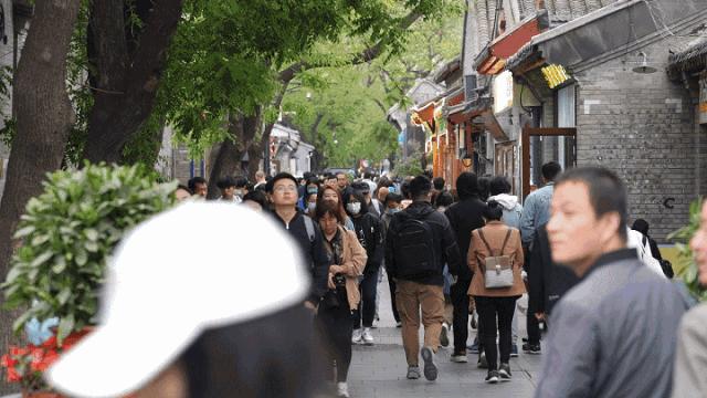 一个胡同女警和她的18年...