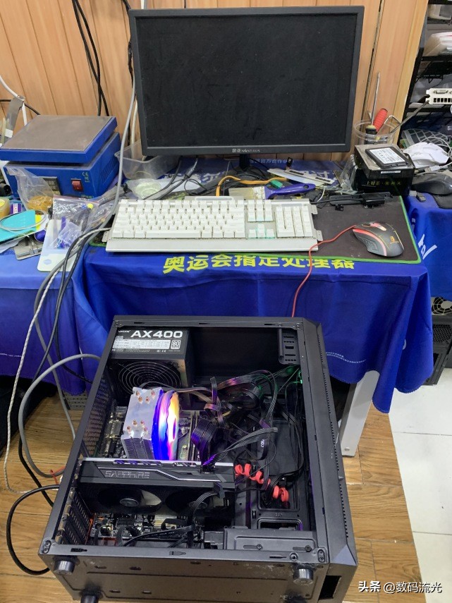 电脑显卡没坏但是显示器没反应,电脑换显卡不被坑