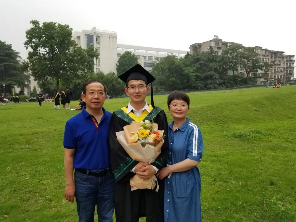 江苏省清江中学名人,江苏省淮安市清江中学历年红榜