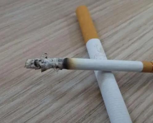 7种香烟被列入黑名单你还在吸吗,这三种香烟最好别碰已列入黑名单