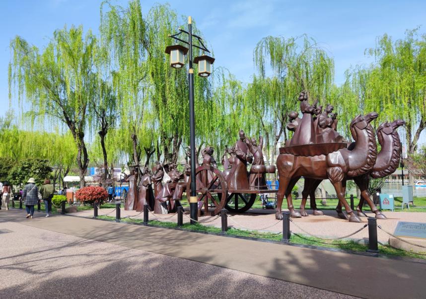 邂逅春天的浪漫！最有诗意的植物，为什么古代诗人都选柳树?