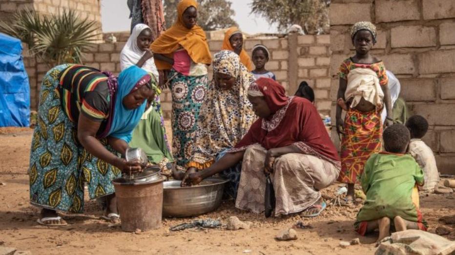 底层的非洲人民，日薪比你还要多，那些独属于落后非洲的赚钱方式