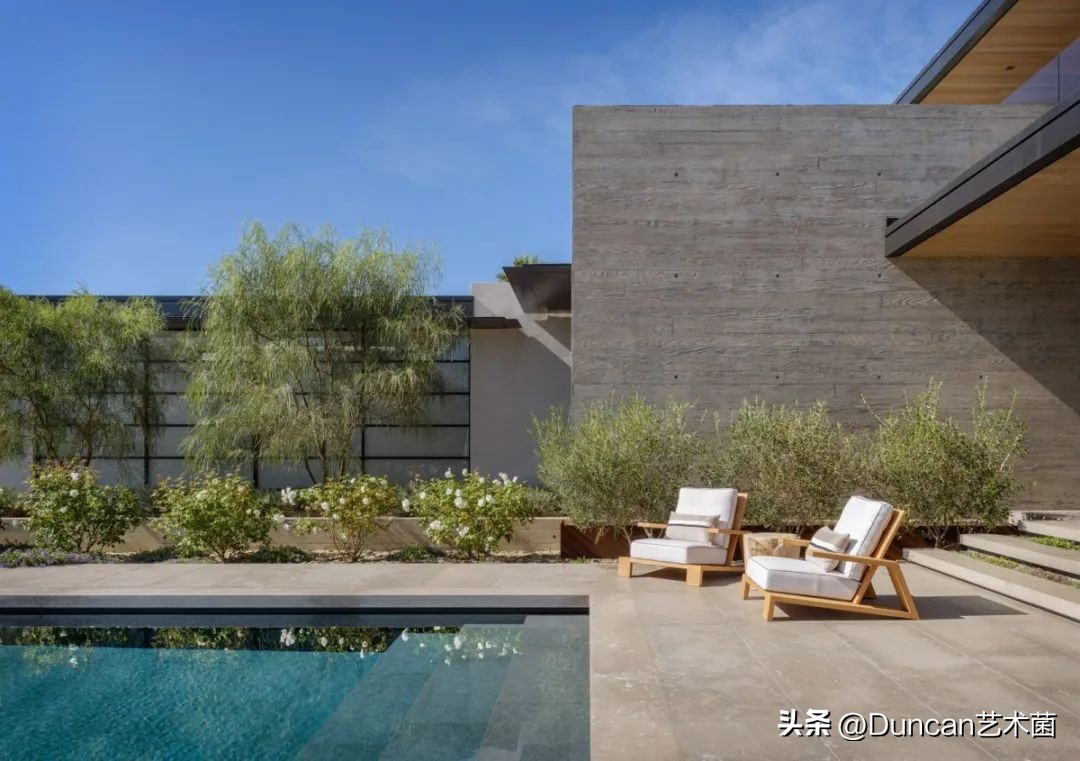 西雅图LucasInterior古朴隐逸的度假住宅