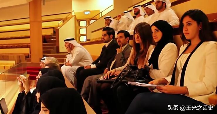 为什么富豪们如此青睐新加坡,新加坡为什么如此有钱