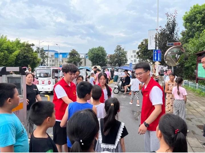 湖北学子三下乡绘画,三下乡手工折纸教学课件