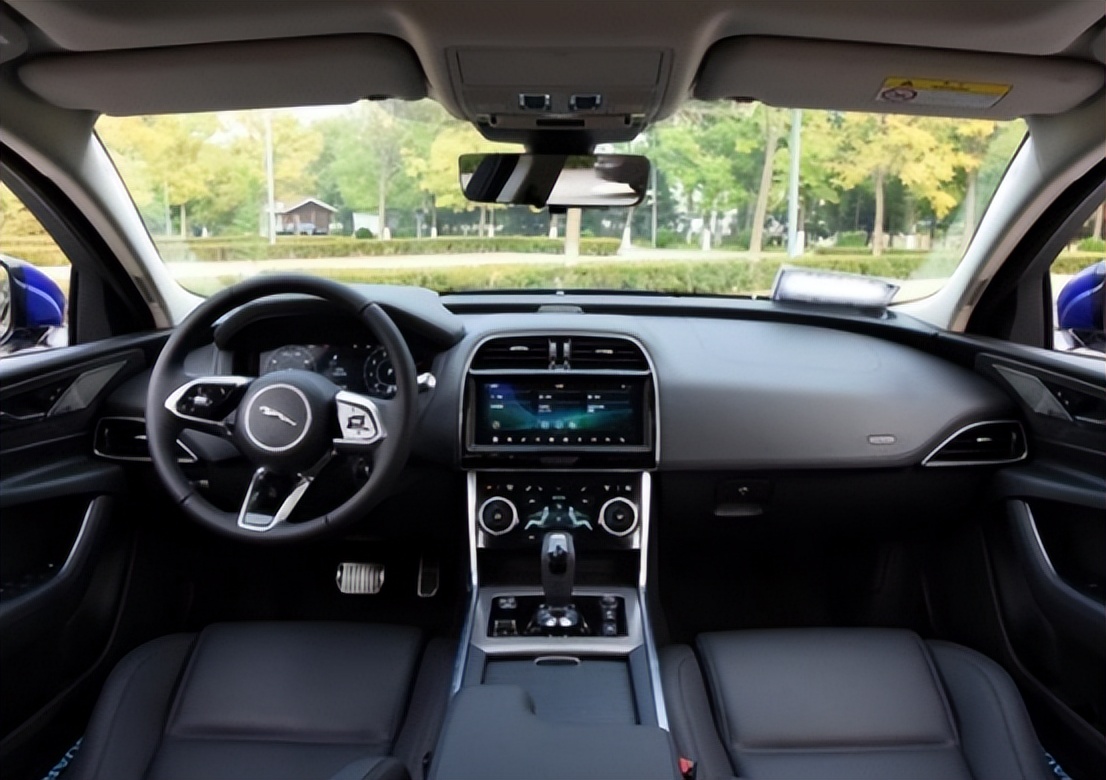 奥迪a4l和捷豹xel维修成本,捷豹xel和奥迪a4l尺寸对比