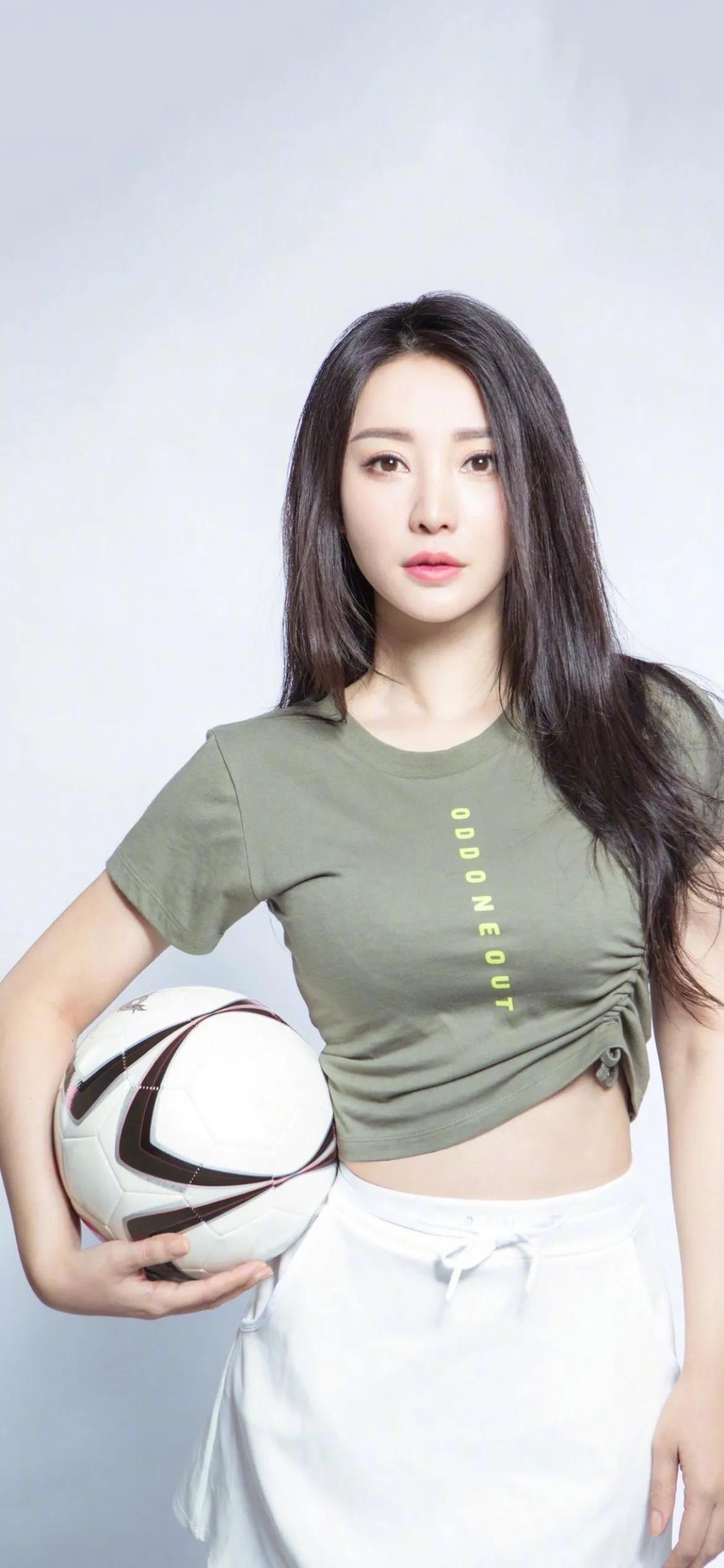 手机壁纸足球超清4k男生用,手机壁纸足球免费取图