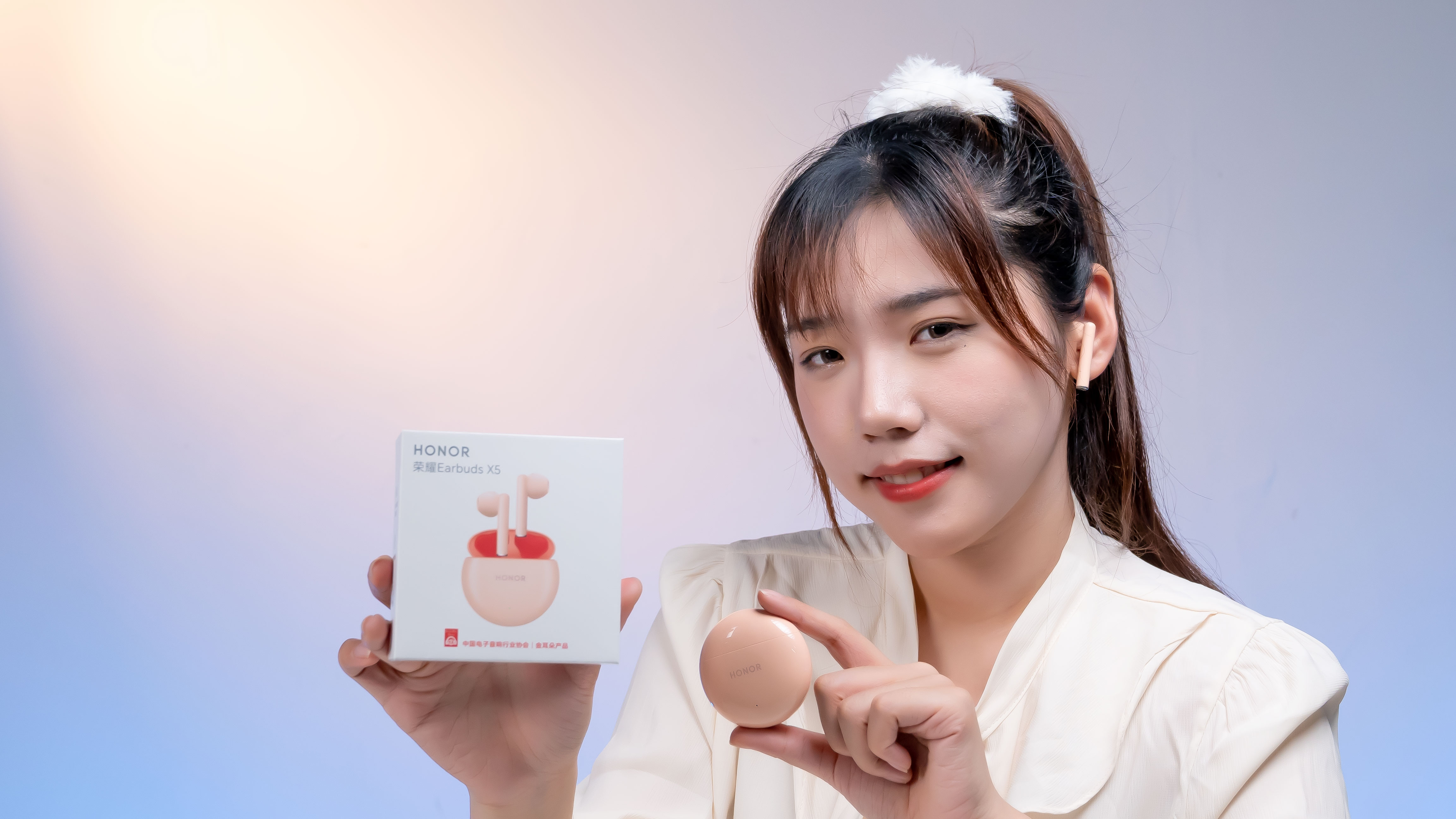 荣耀蓝牙耳机earbudsx5白色黑色,荣耀earbudsx5蓝牙耳机发布会
