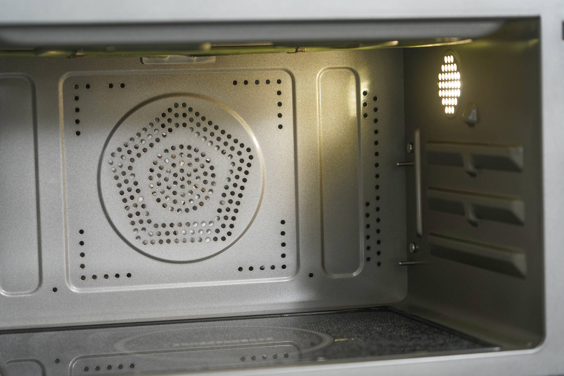 东芝烤箱水波炉怎么样,东芝水波炉和蒸烤箱哪个更好