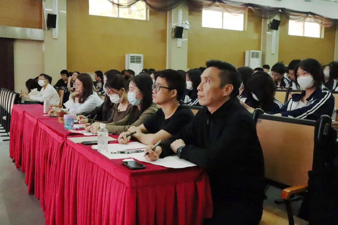 广东外语外贸大学公开学院大学预科部“朗读者”读书感悟分享比赛