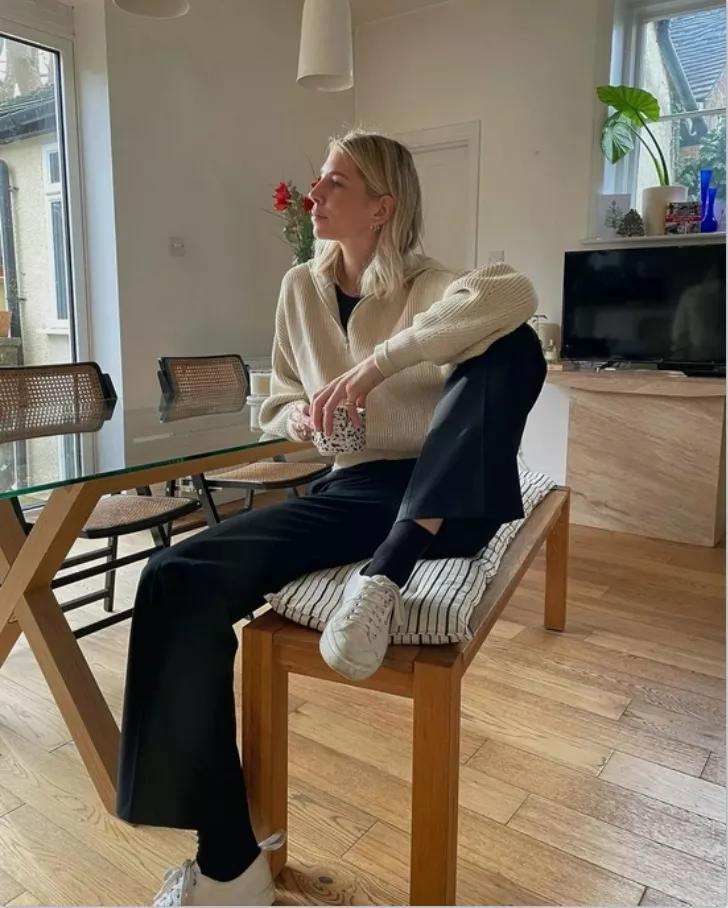 2018年最时髦的毛衣款式,2019年流行穿什么款式的毛衣