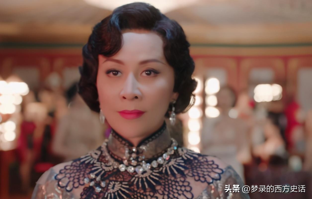 瘦成排骨、整容上瘾、强行装嫩，女明星的畸形审美何时休？