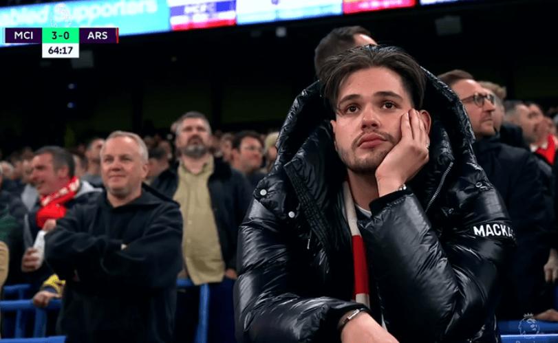 哈兰德疗伤,哈兰德解开头发