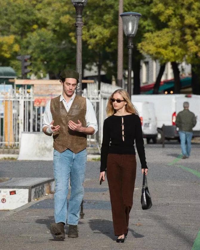 2018年最时髦的毛衣款式,2019年流行穿什么款式的毛衣