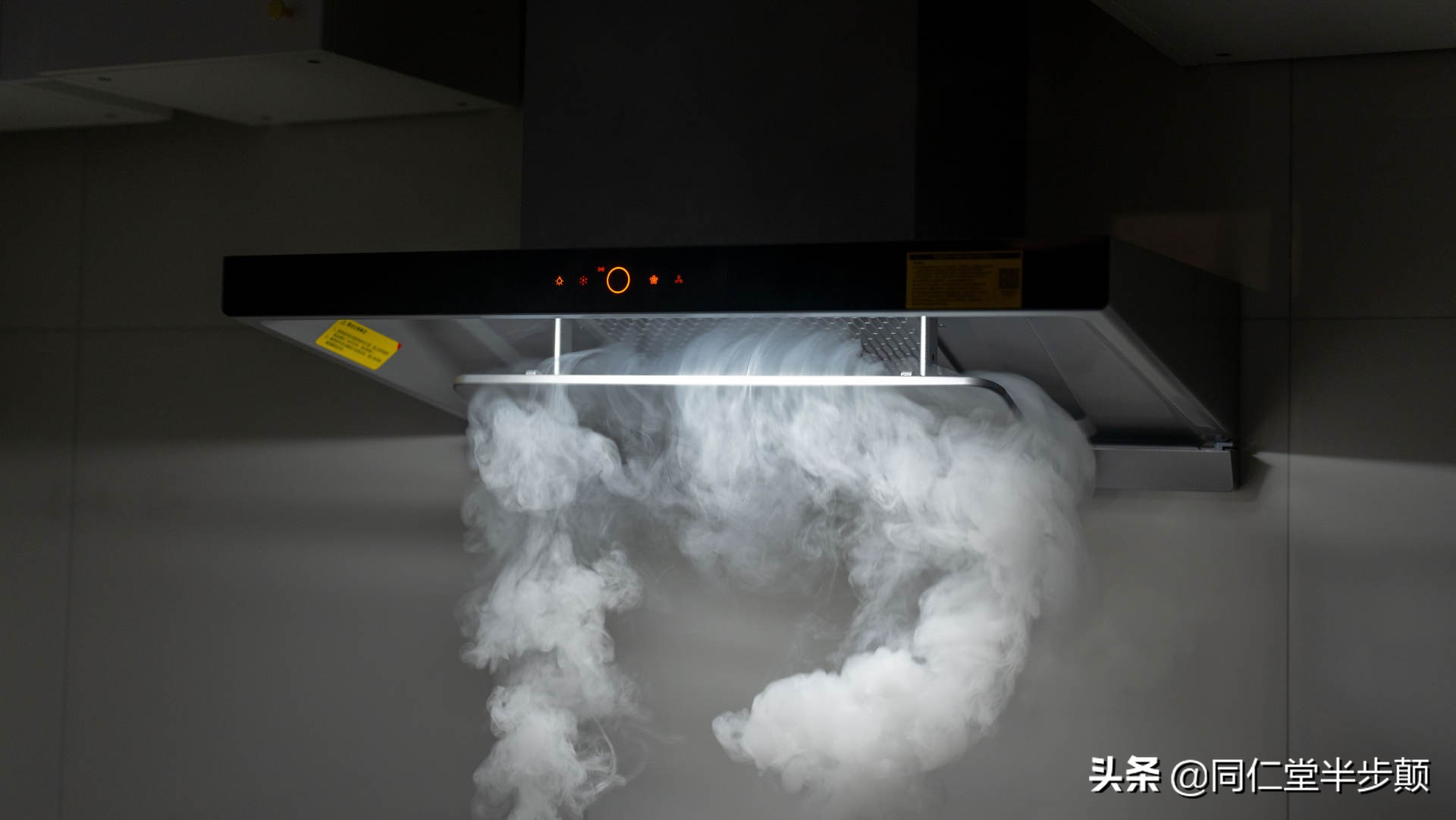 智能油烟机自动调节吸力,智能吸油烟机调节默认风速