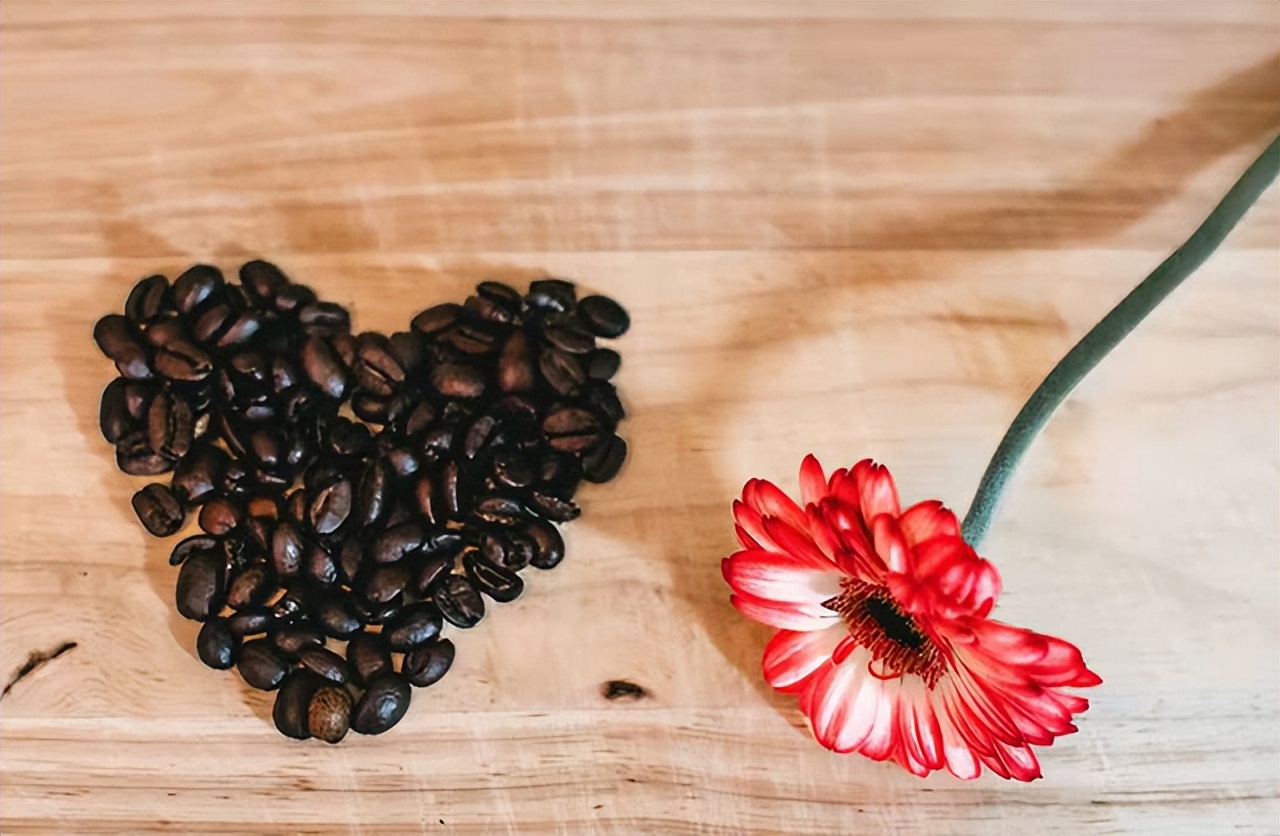 同学群没人说话是干脆都退群好吗,同学群有的人一言不发又不退群