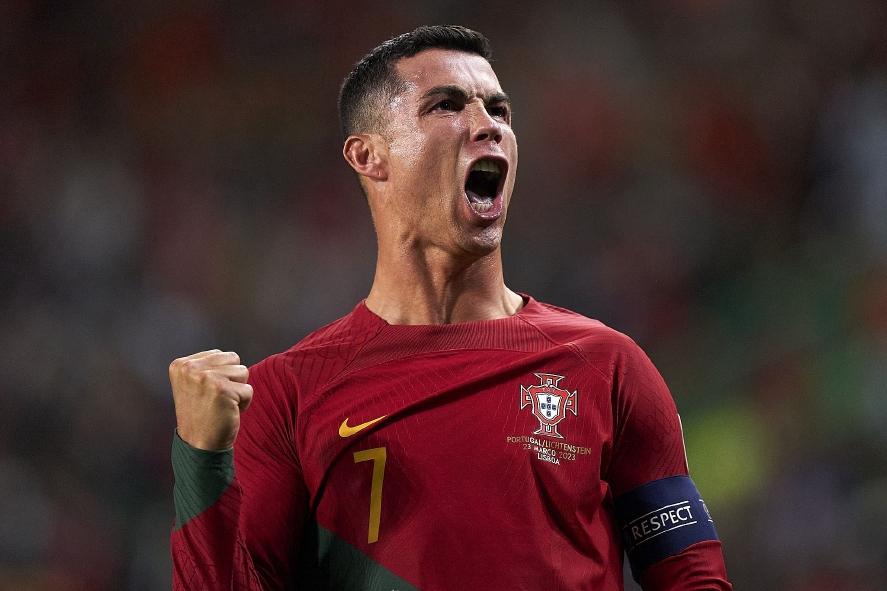 国家队友谊赛之王,国家队进球第一人是谁