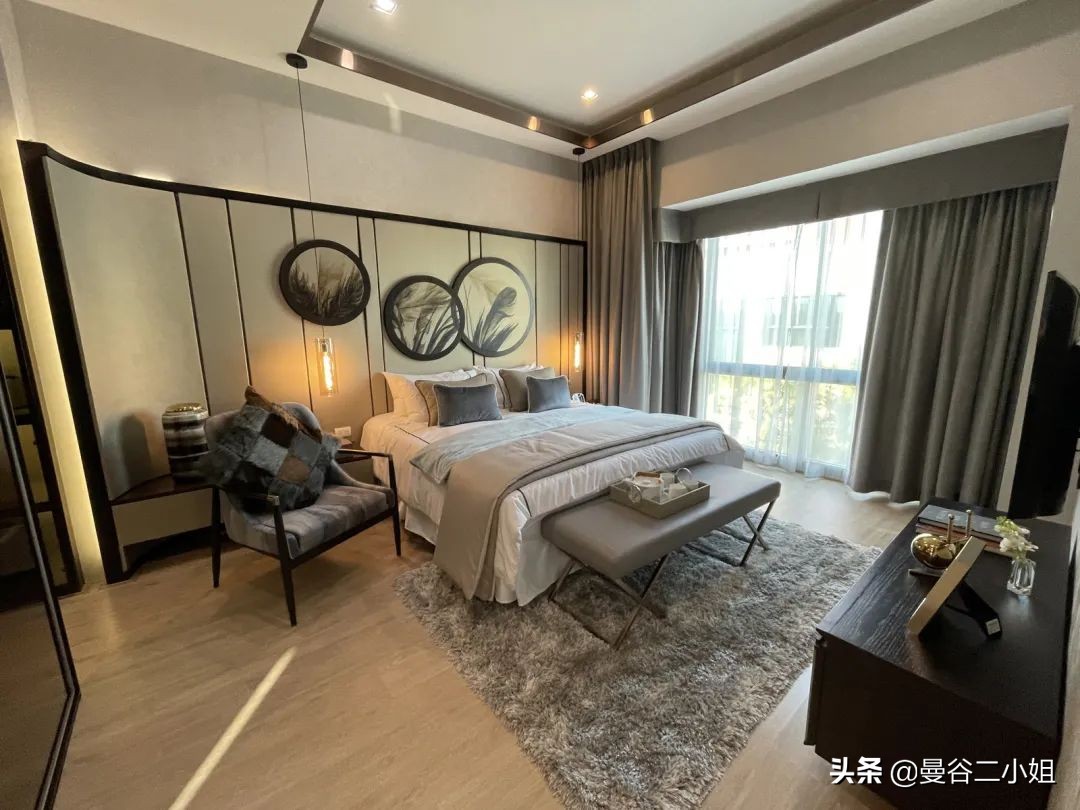 只要100多万的泰国三层别墅，6米挑高玻璃窗，比千万豪宅还大气