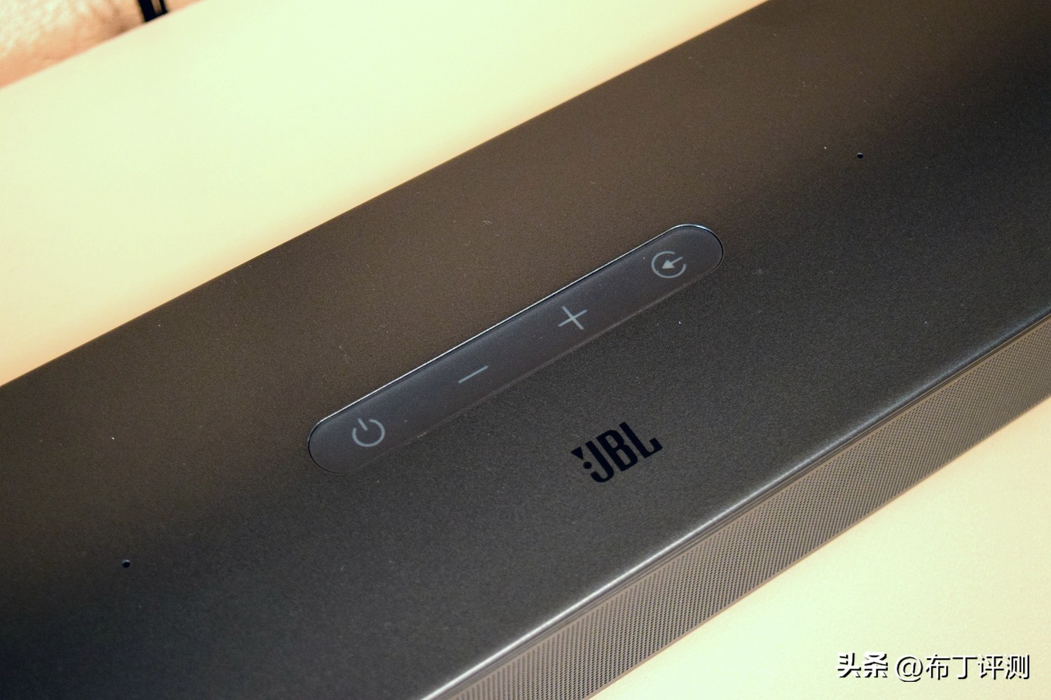 回音壁怎么调试音响效果,如何在家打造一个影院