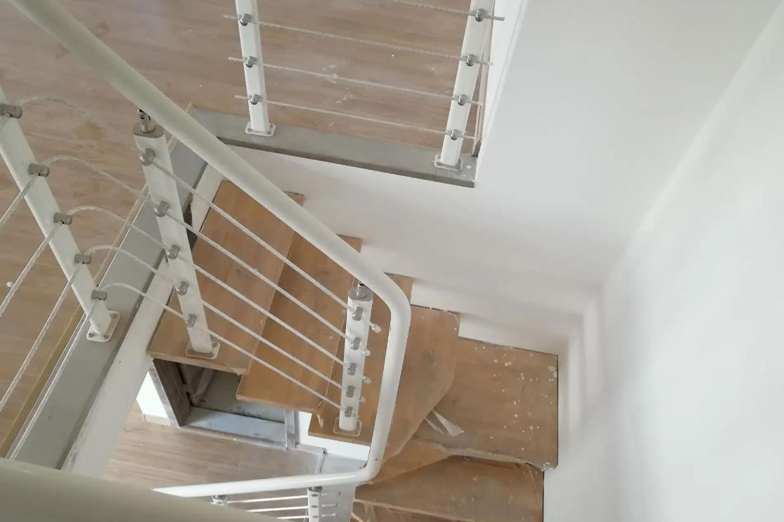 顶楼复式房子为什么不好卖呢,顶层复式跌下神坛