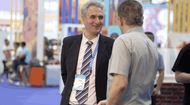 4分钟带你参观耗资240亿,30秒带你逛展厅