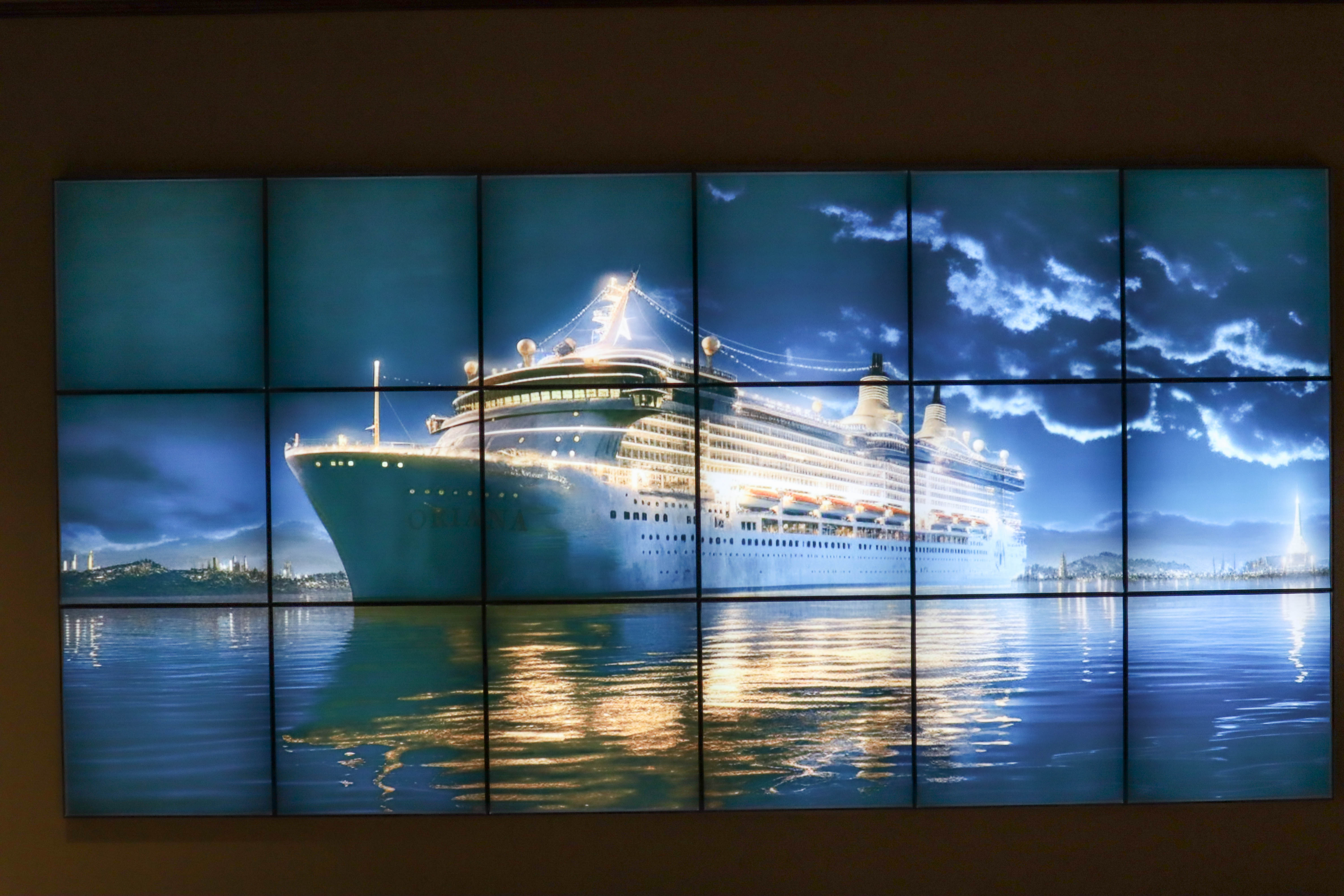 上海迪士尼值得玩的地方,上海迪士尼乐园周末人山人海