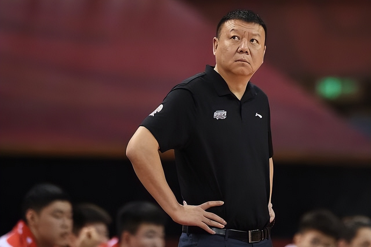 青岛国信胜南京同曦之战,南京同曦主场迎战青岛国信