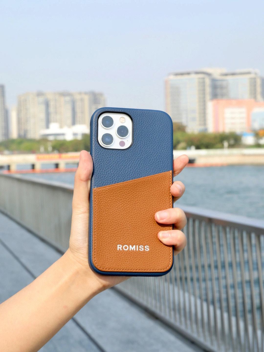 手机戴不戴手机壳,手机有必要戴手机壳吗