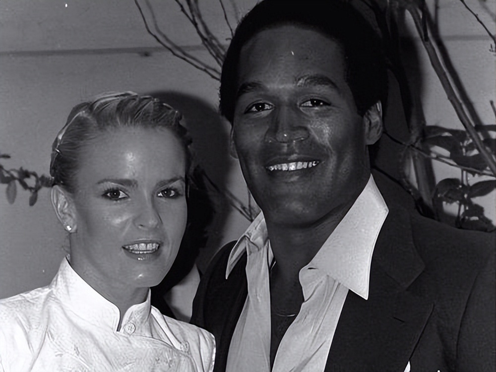 美国辛普森一家杀人案,美国辛普森杀妻案到底谁杀的