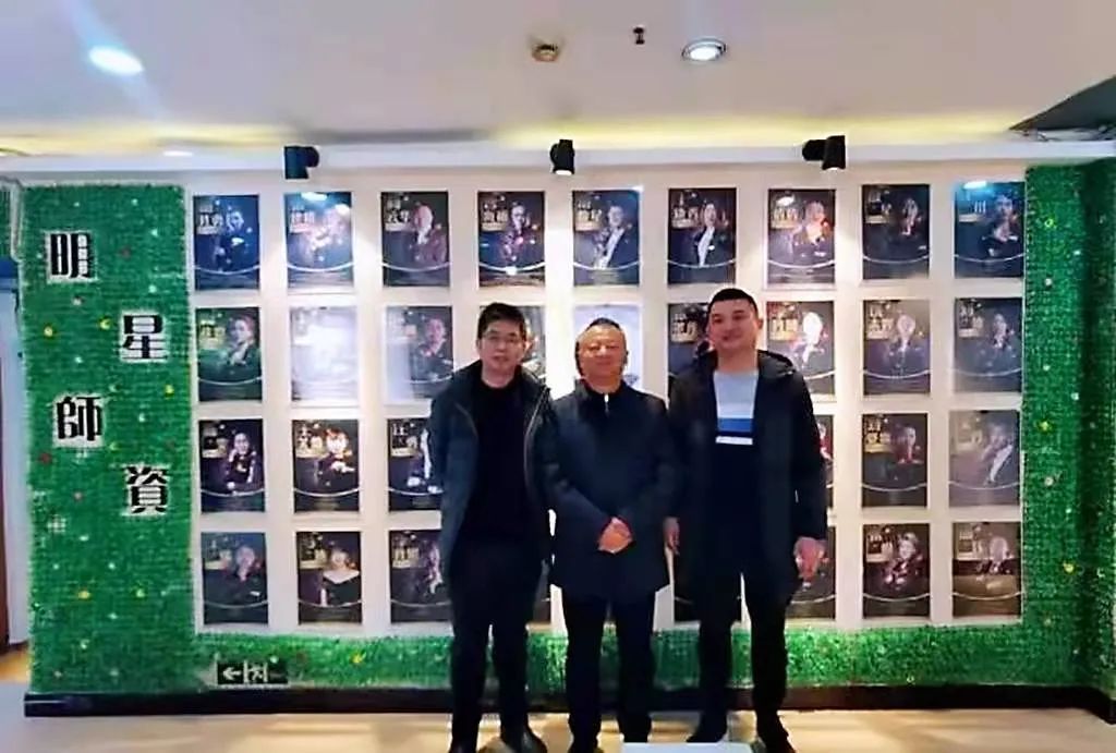 昆明美容美甲化妆培训班价格,昆明美容美甲师培训班