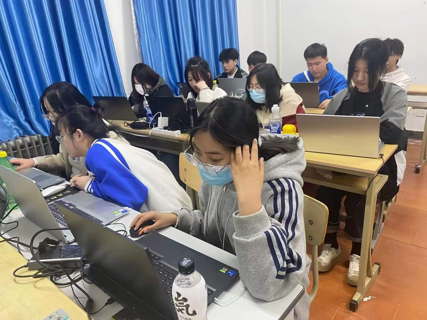 北大青鸟学校技校学费价格表,北大青鸟学费一览表联系方式