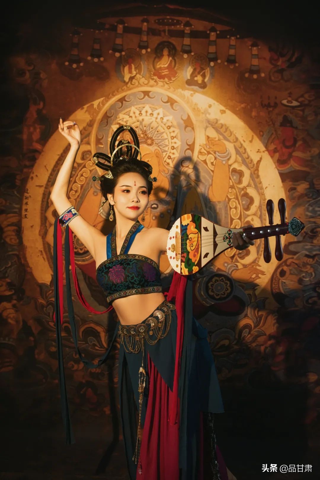 敦煌遇见飞天小姐姐,带你走进敦煌莫高窟