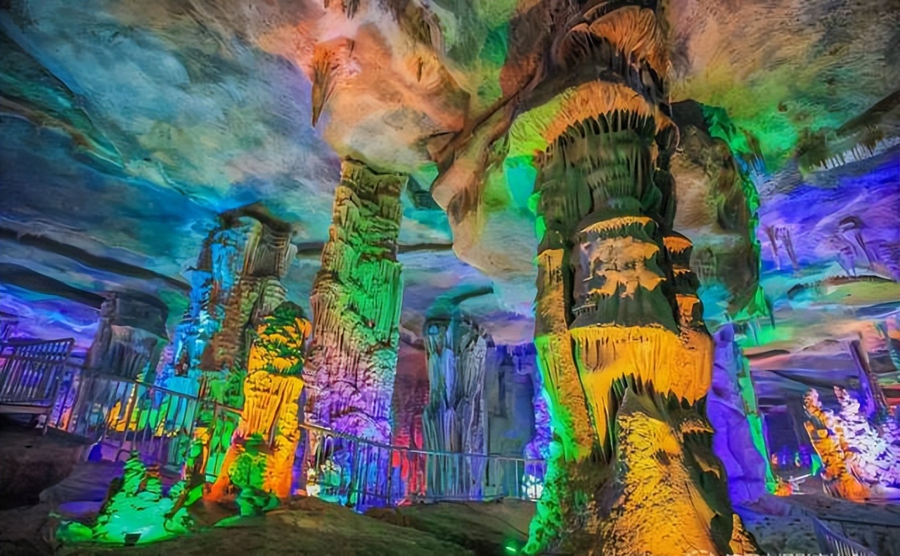 这个夏天一定要去玩一趟漂流,这个夏天一定要去玩一场漂流