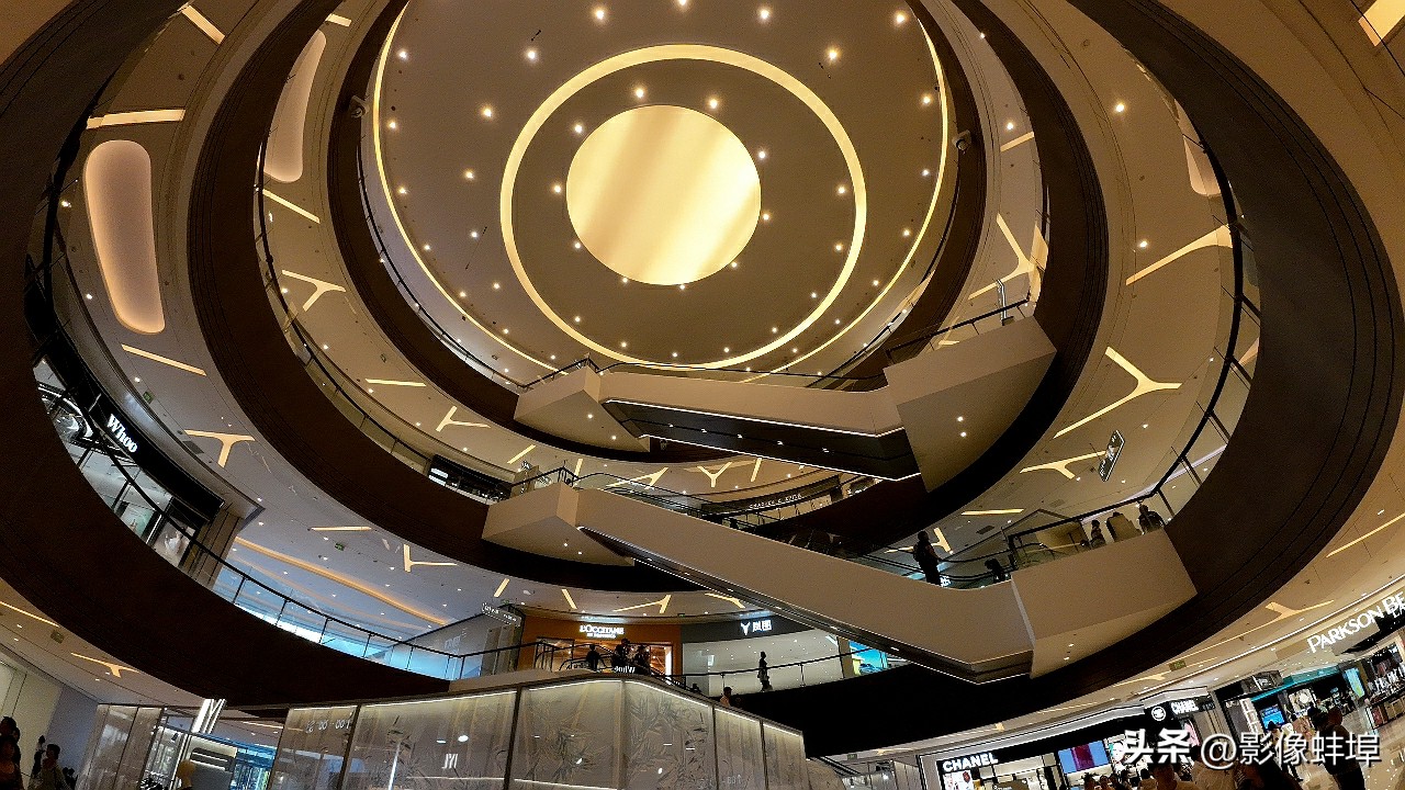 青岛万象城玻璃,逛逛青岛户外家居体验店