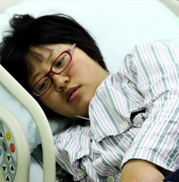 汶川地震女孩魏玲,2008汶川地震女孩魏玲