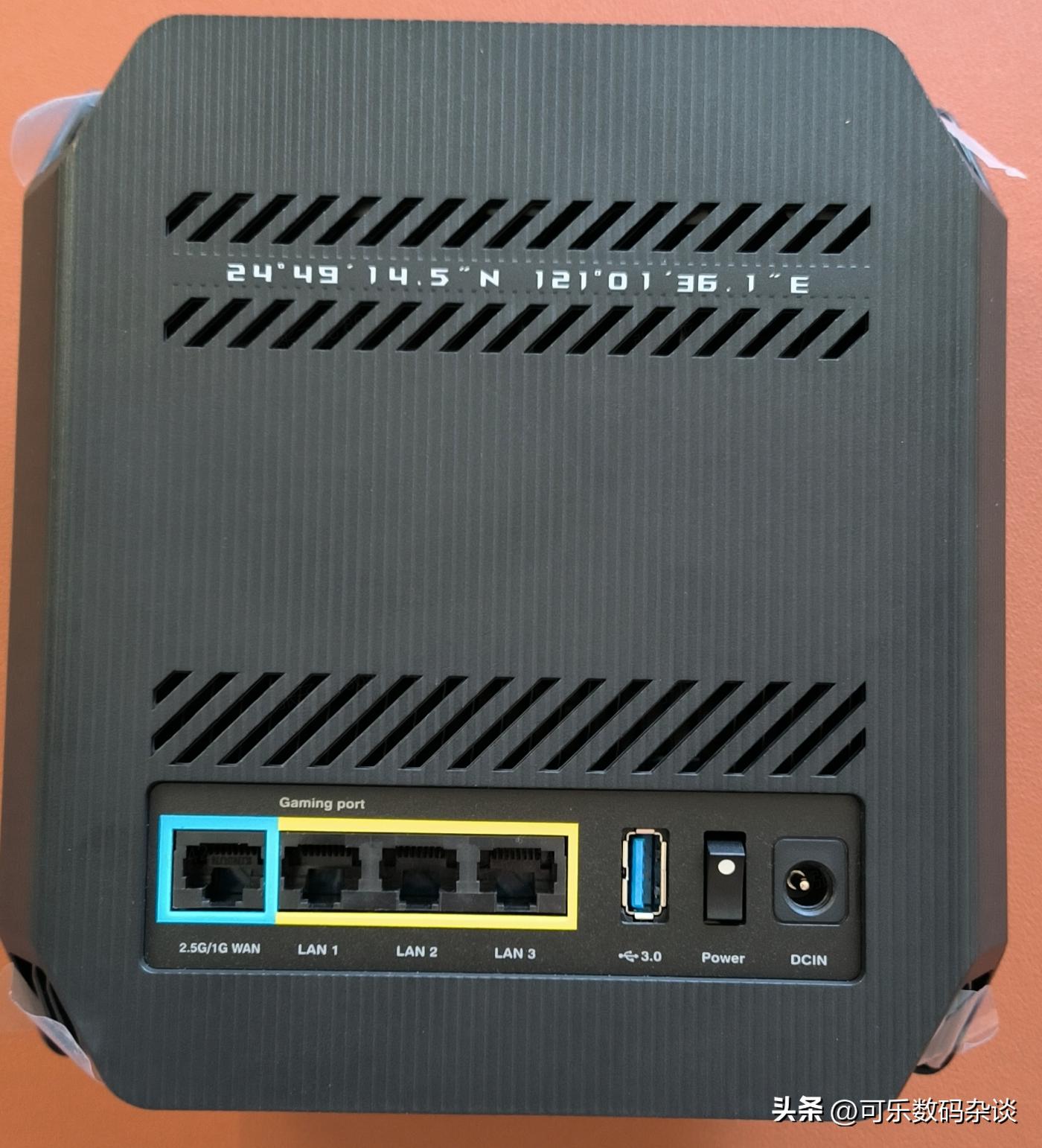 华硕路由器rog魔方开箱,华硕rog魔方三频万兆测评