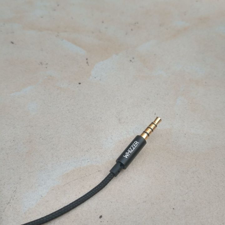 威泽首款入耳式耳机,威泽头戴式耳机测评