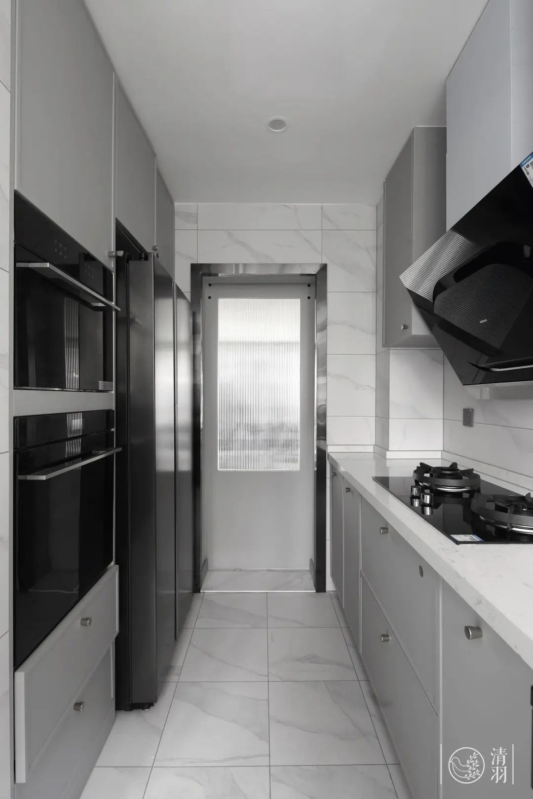 经典黑白灰的现代轻奢风,富有高级感的现代黑白灰