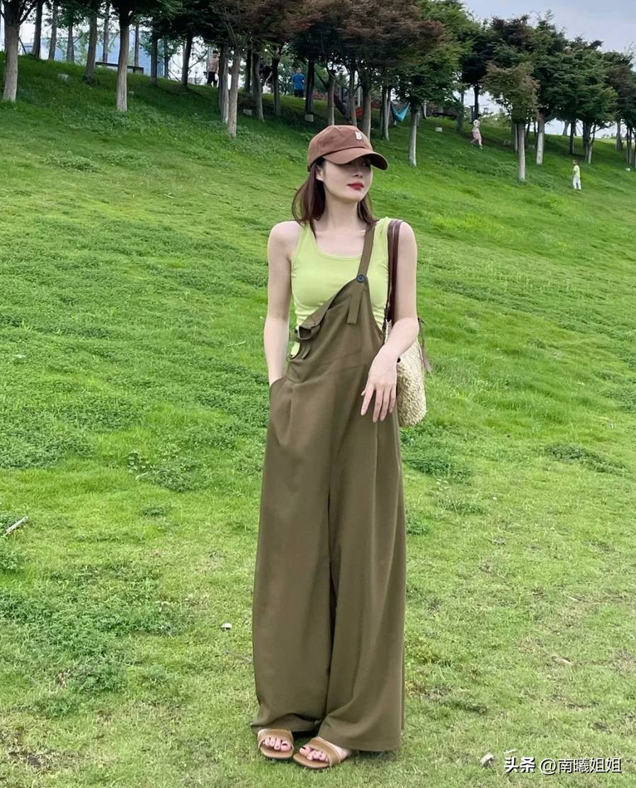 今年流行色是什么颜色气泡绿,今夏必入的颜色淡漠色才是高级色