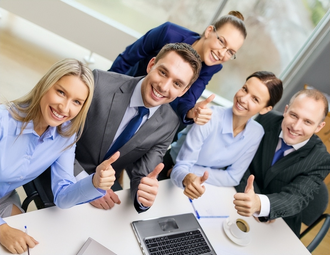 双循环视角下,为优化*疆新**外贸高质量发展,可从哪些方面入手?