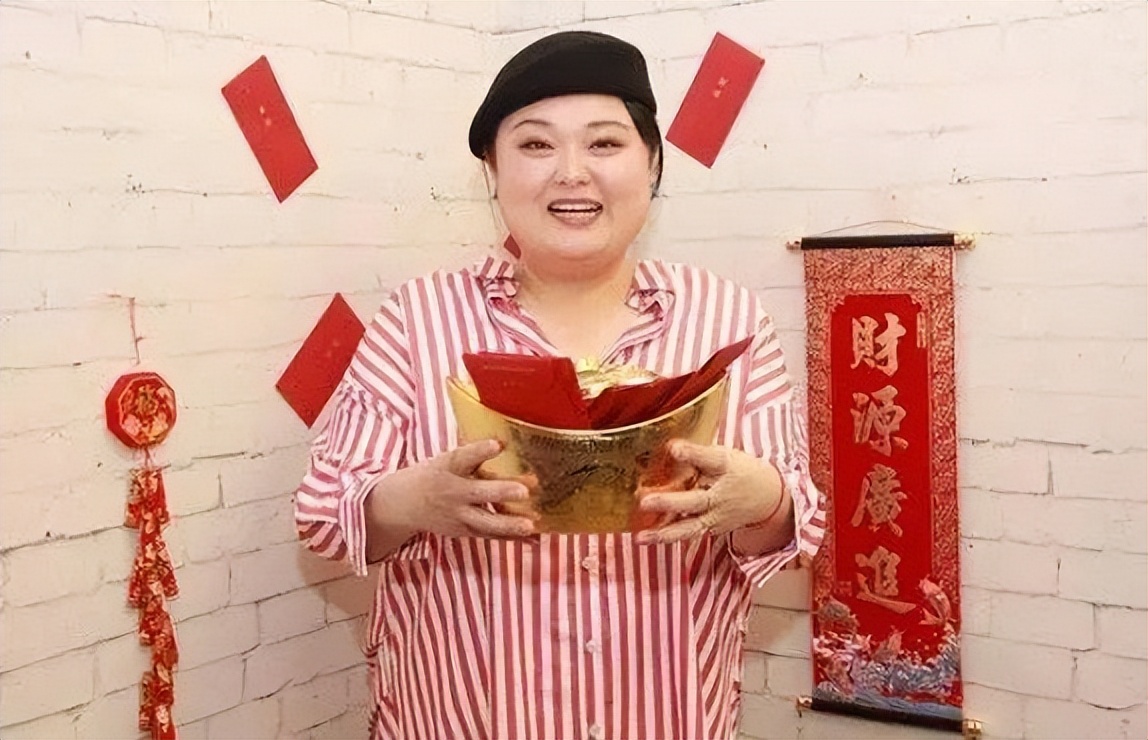 前tvb女星吃路边摊体重200斤引担忧,tvb女星吃路边摊引担忧